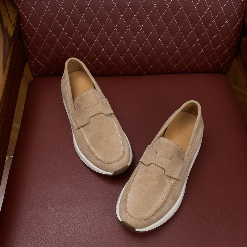 Casual shoes