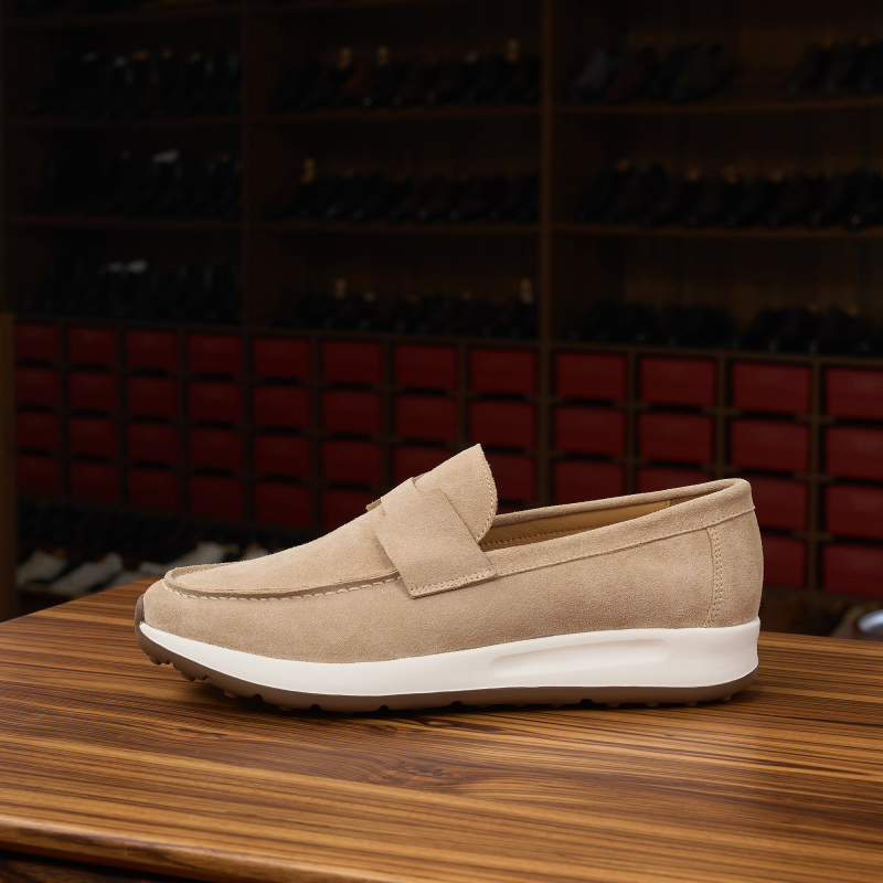 Casual shoes