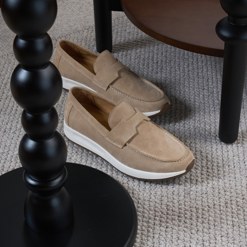 Casual shoes