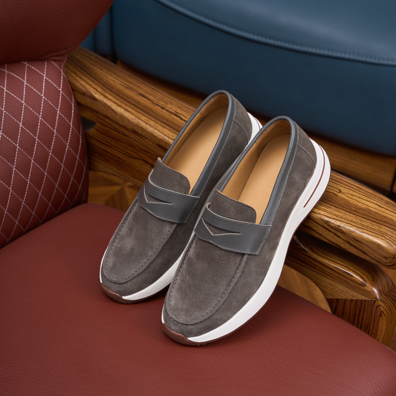 Casual shoes