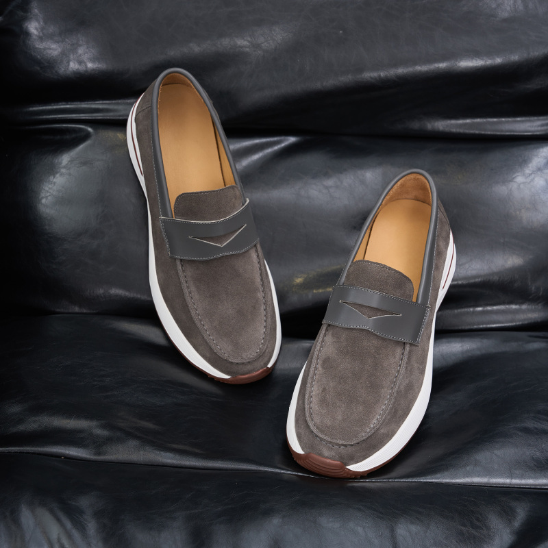 Casual shoes