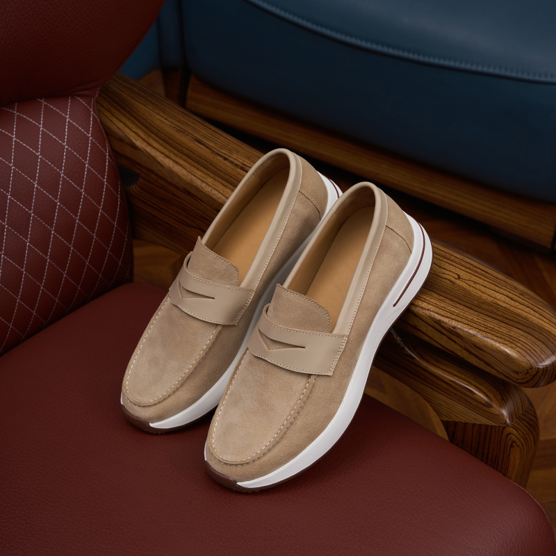 Casual shoes