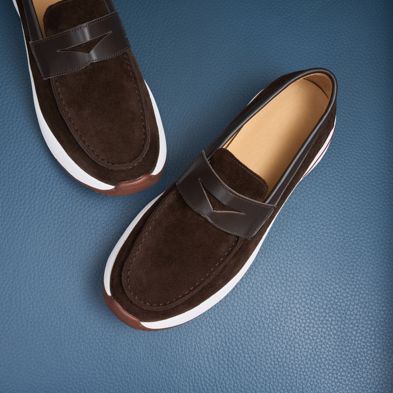 Casual shoes