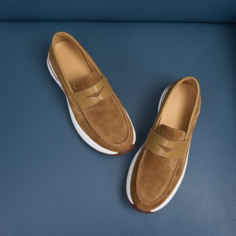 Casual shoes