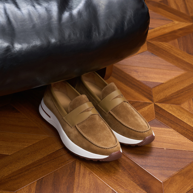 Casual shoes