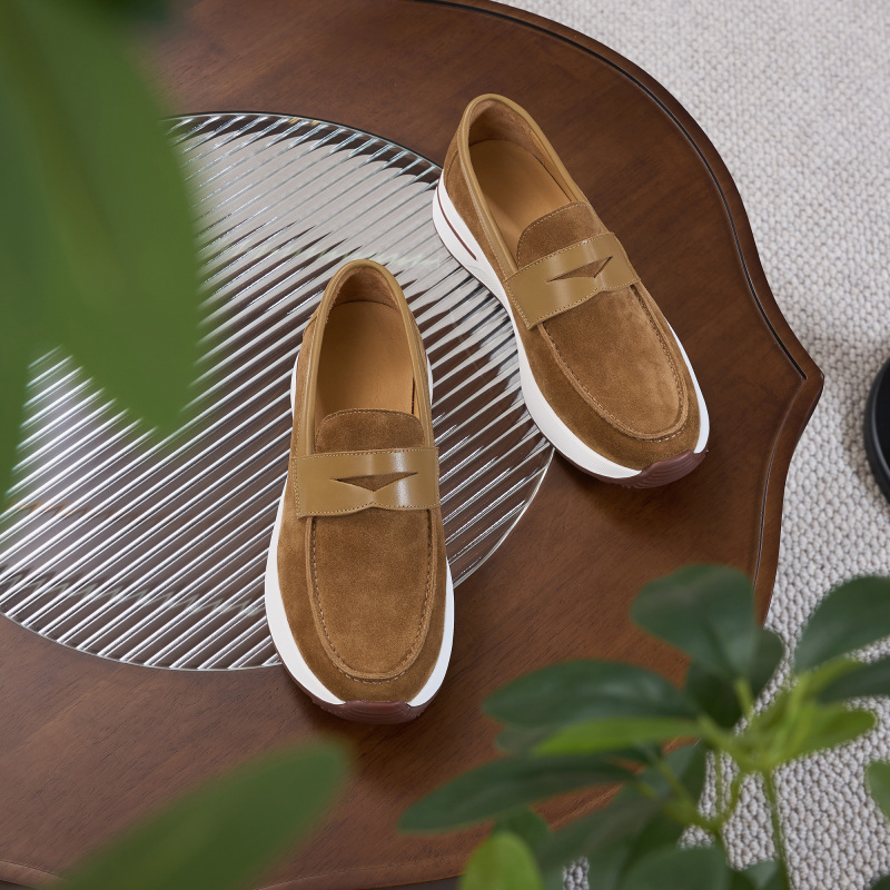 Casual shoes