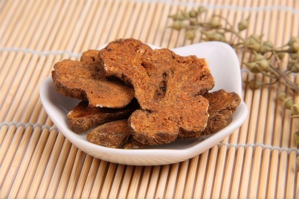Atractylodes Bai Zhu 白术 - Premium Chinese Dried Herbs - Atractylodes Rhizome Tea - Cut Slices Bai Zhu - Natural Herbal Tea 炒白术 16 OZ