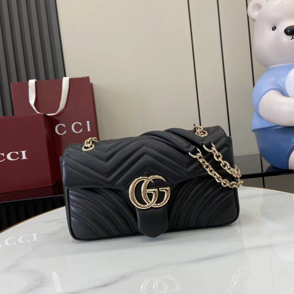The iconic GG Marmont series of the brand is ingeniously integrated with double G shaped accessories and sectional chain straps