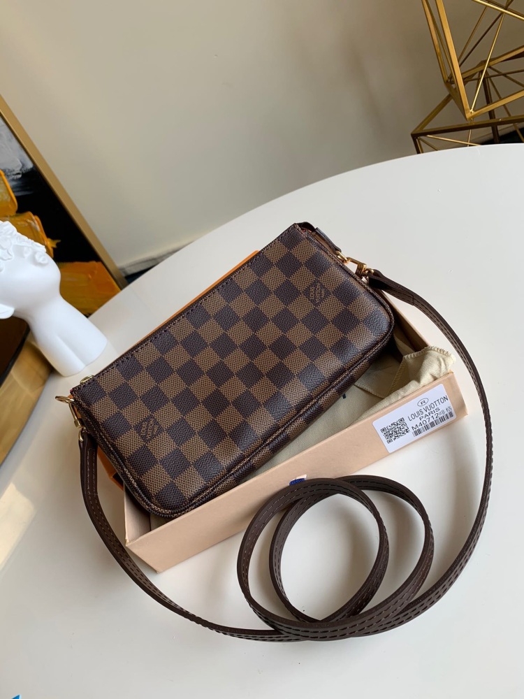 LV M40712 Coffee Shoulder Bag Leather Very Soft Wallet Phone Artifact Lipstick Face Towel Paper Car Key Bag Completed