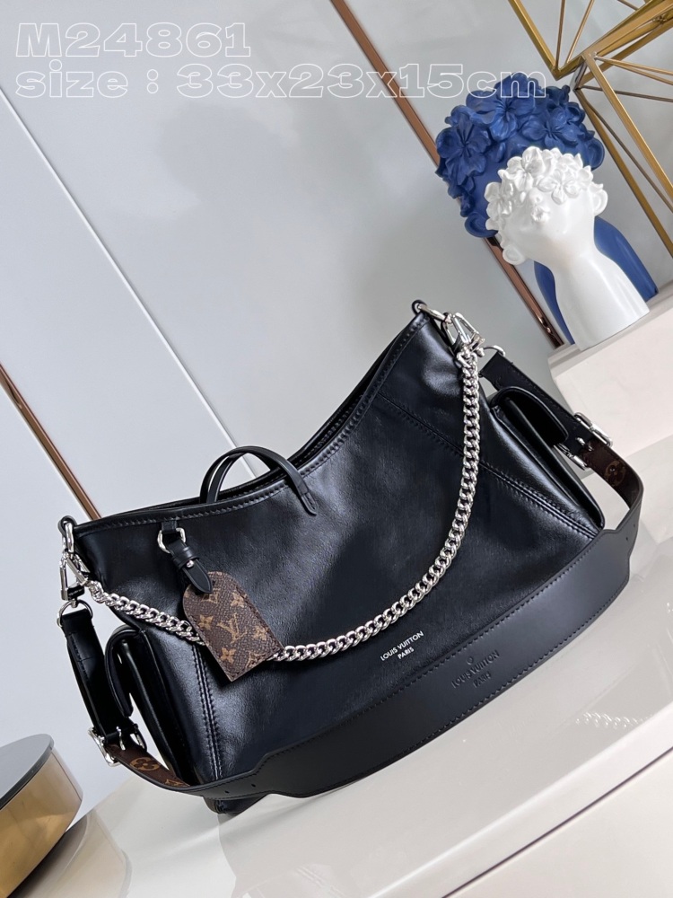 The LV M24861 Carry All Cargo small handbag presents a fashionable and slightly wrinkled effect with soft sheepskin, and is paired with polished metal pieces and a lazy configuration for a deep background