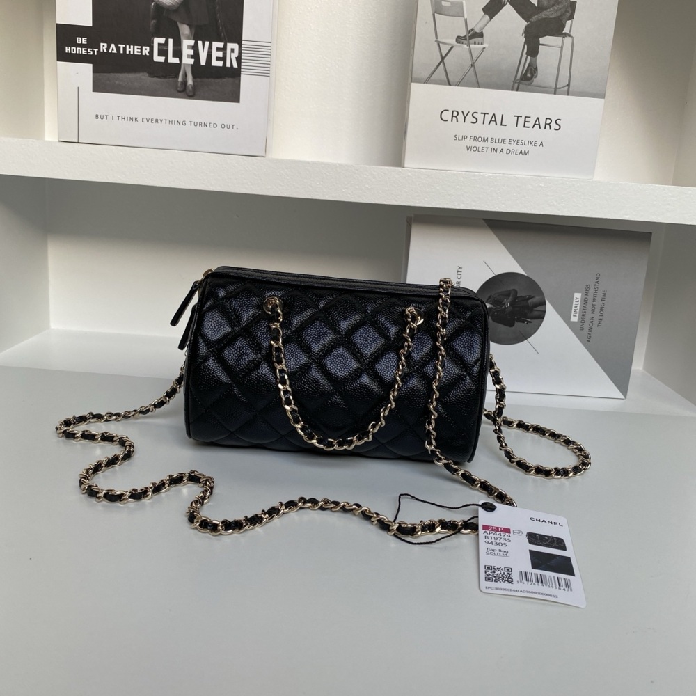 Chanel AP4515 25P Spring/Summer Bowling Collection Full of High Grade Calfskin with Golden Metal Chain Handbag
