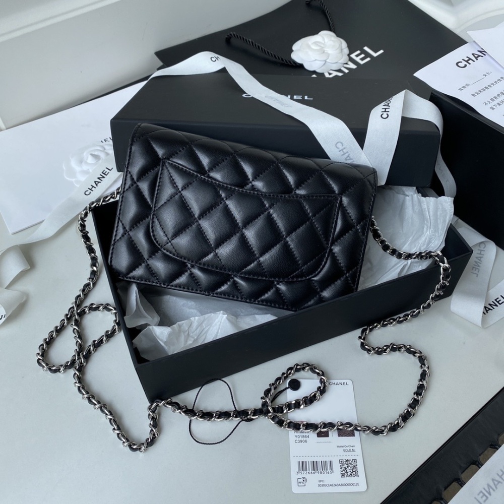 Chanel XP620 Sheepskin Silver Buckle Summer Essential Suction Buckle WOC Wealth Bag Sheepskin Classic Diamond Grid and Leather Through Metal Chain Classic Design Super Great