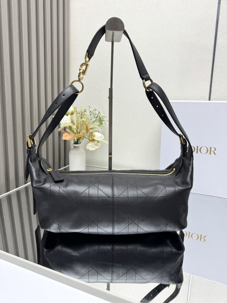 DIOR 2417 Journey Stray Bag Black Full Leather Medium This Season's New Product, Carefully Crafted from Plain Cowhide Leather, Adorned with Flat and Oversized Vine Pattern Thread, Shining Dior's Classic Pattern