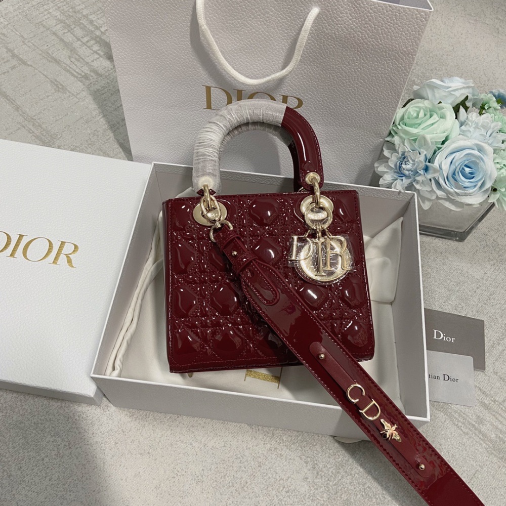 DIOR four grid patent leather wine red rose gold buckle imported calf leather frosted deer skin pattern velvet lining precision high-density electroplating hardware