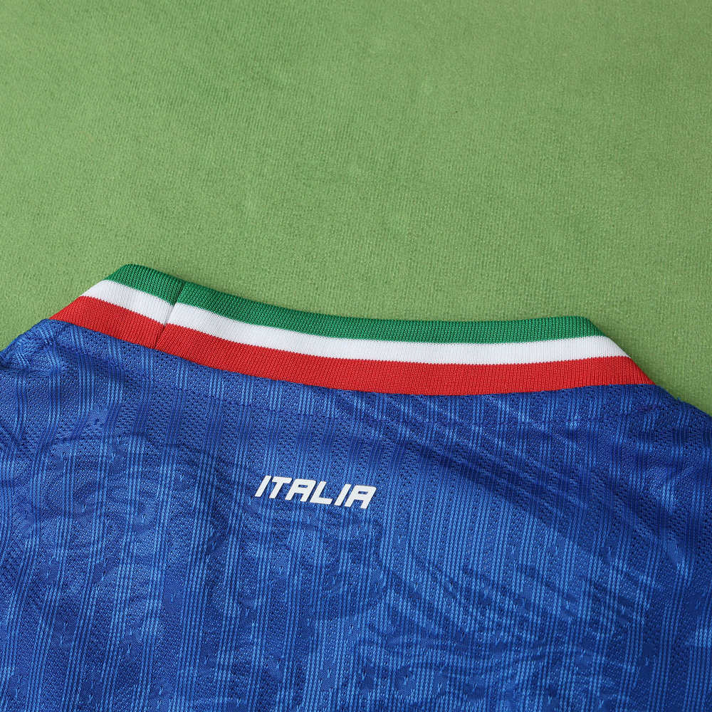 2425 Italy bule Concept version Player version