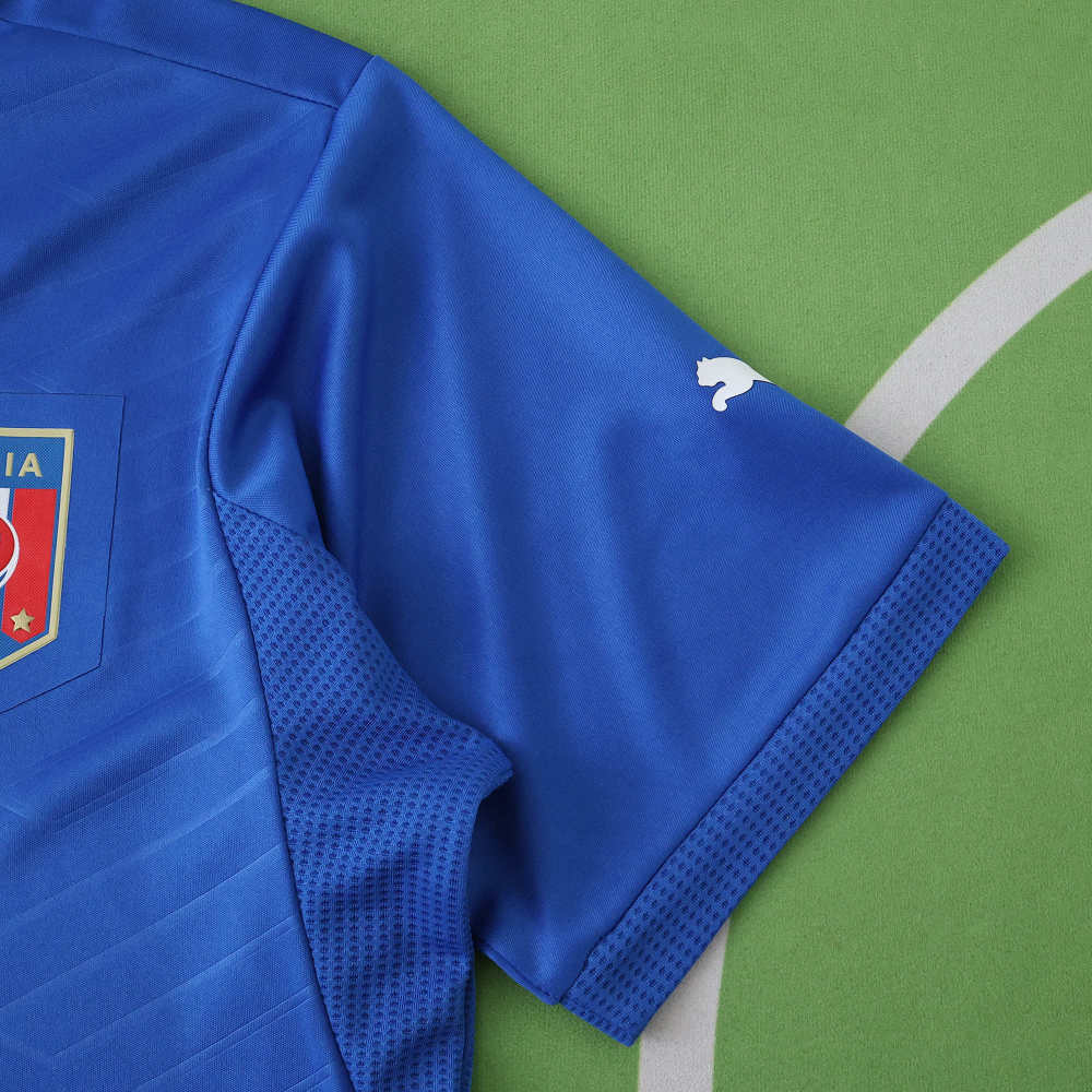 2012 season  Italy home retro Fan version