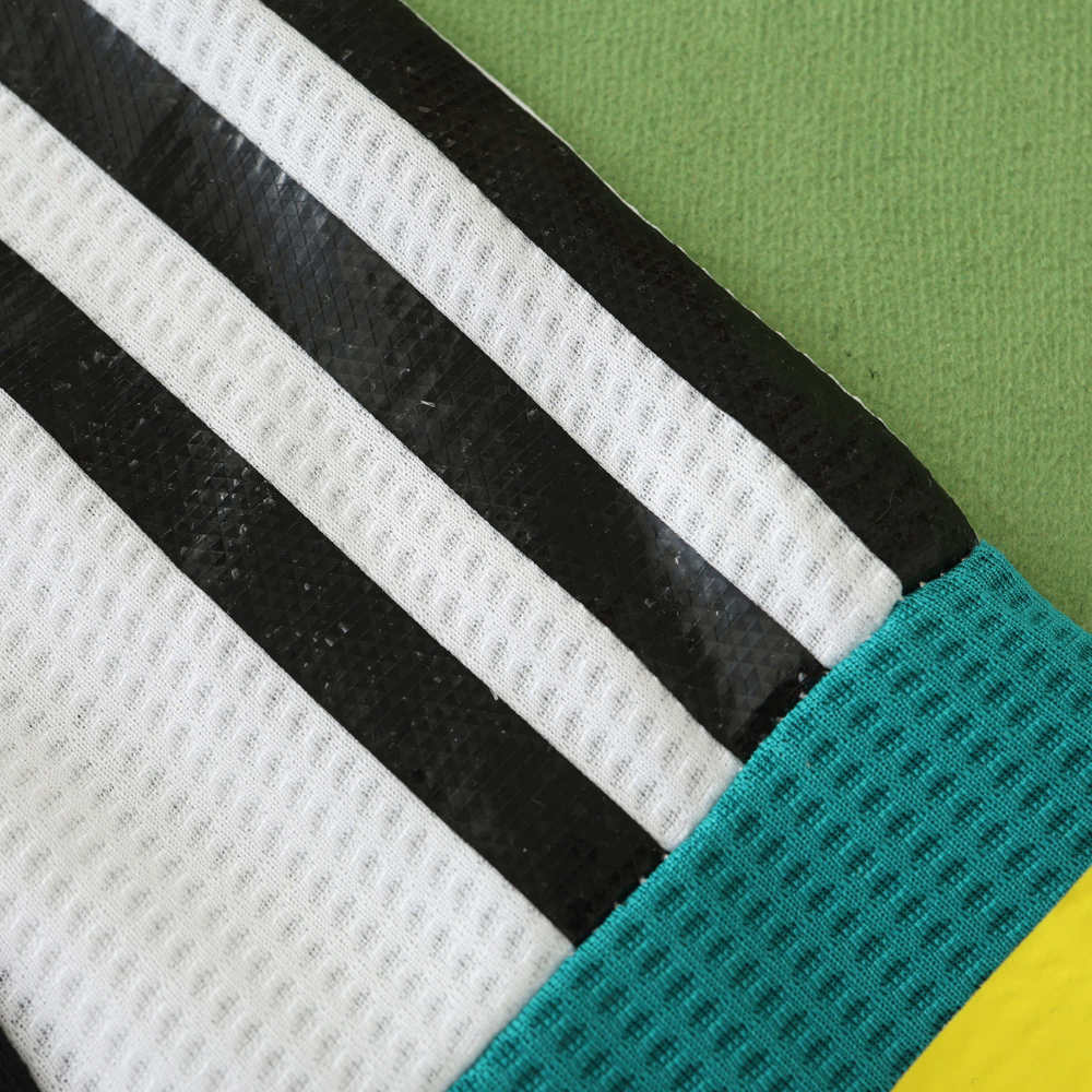2425 season Newcastle United F.C. third Player version