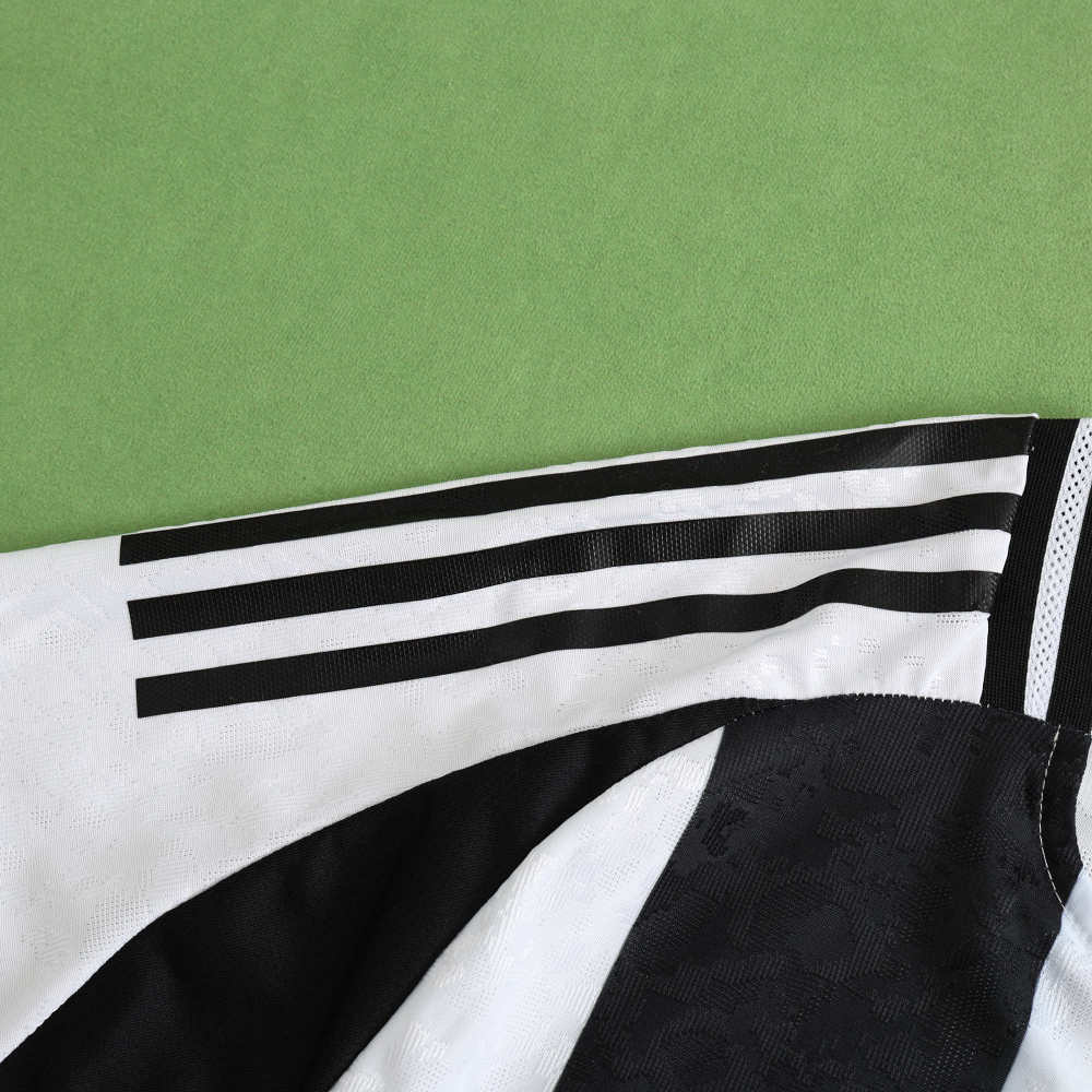2425 season Juventus home Player version