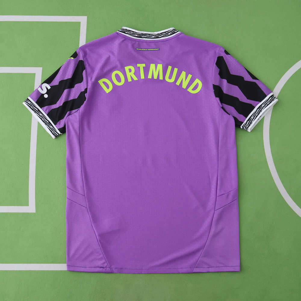 2526 season Borussia Dortmund Concept version Player version