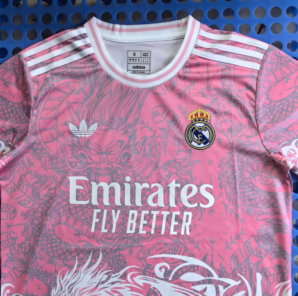 (S-3XL) 1:1 Copy Top Quality 2025/2026 Real Madrid Pink White Dragon T-shirt