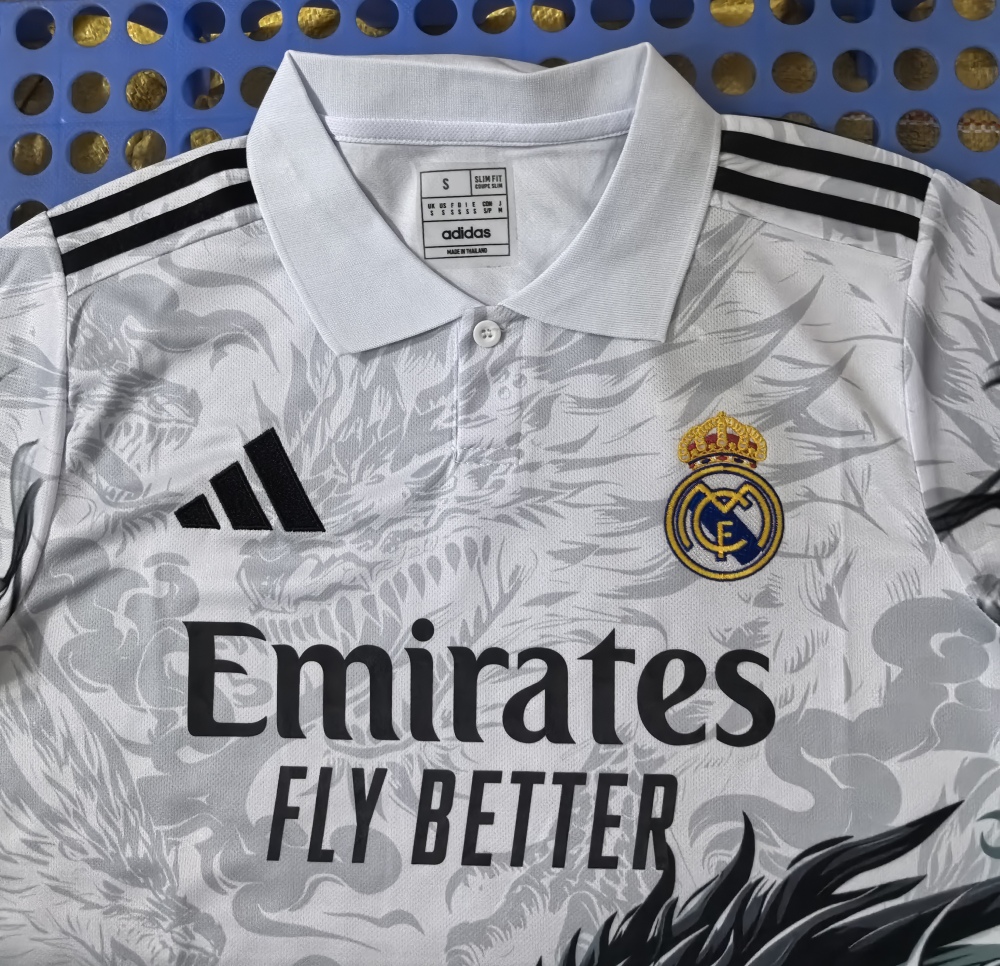 (S-3XL) 1:1 Copy Top Quality 2025/2026 Real Madrid Spray Dragon White POLO