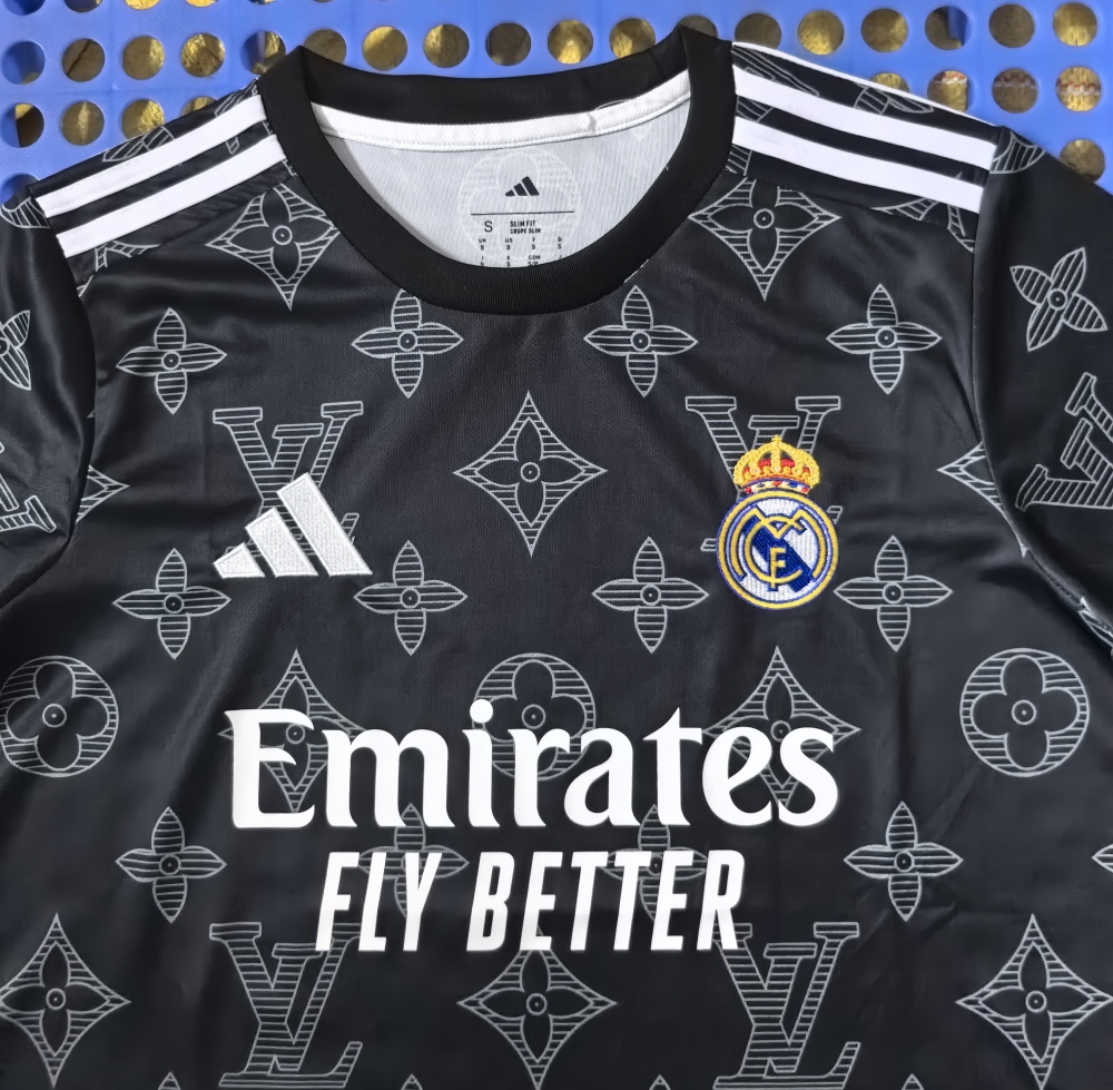 (S-3XL) 1:1 Copy Top Quality 2025/2026 Real Madrid LV Edition in Black