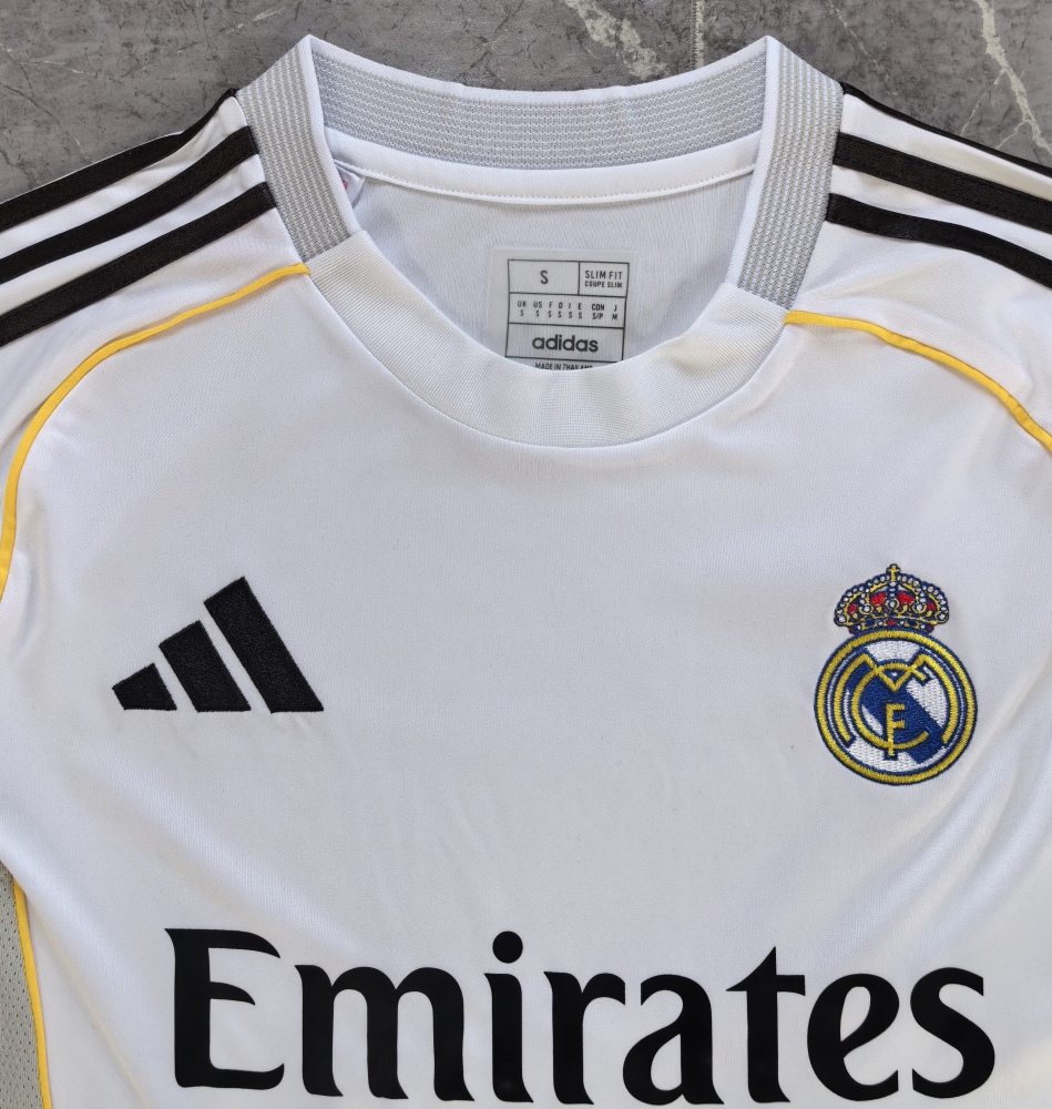 (S-3XL) 1:1 Copy Top Quality 2025/2026 Real Madrid's home