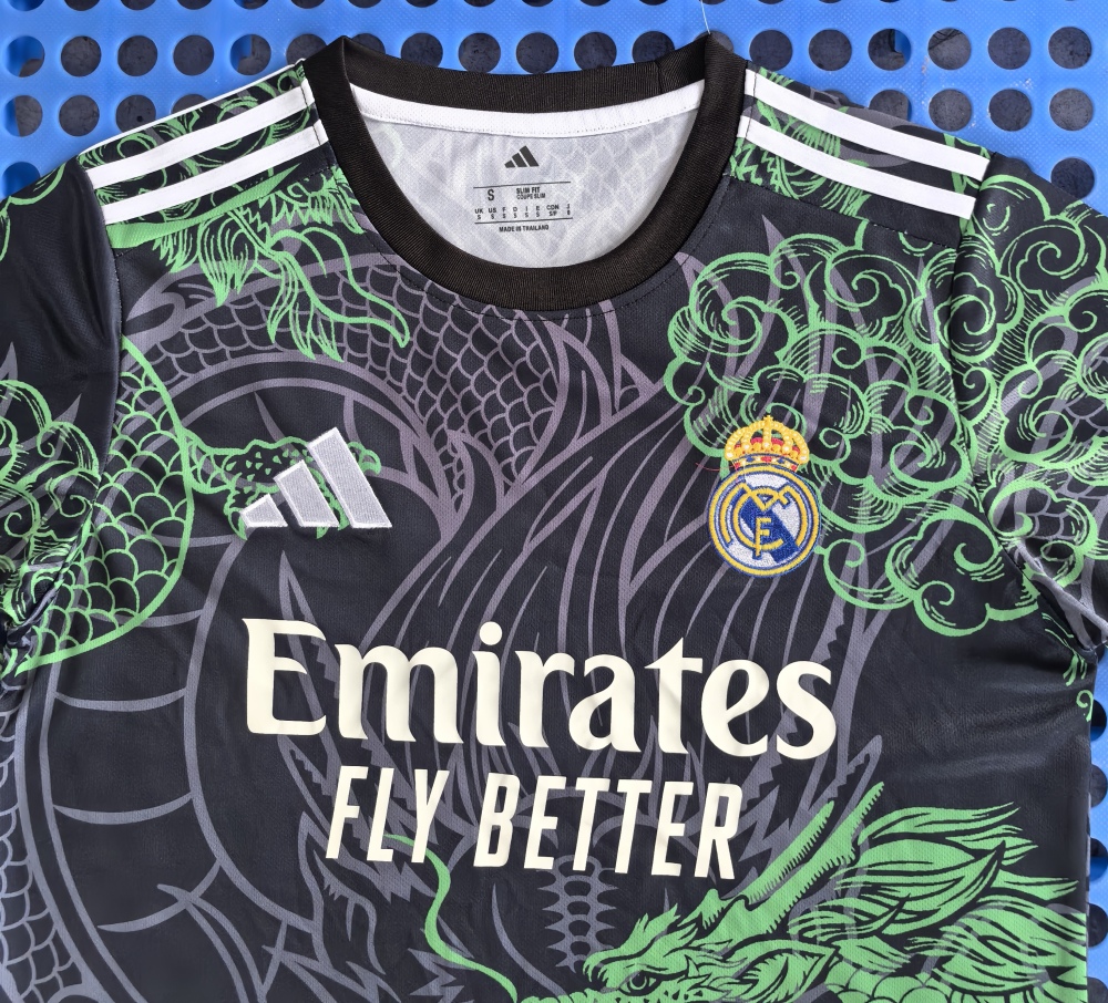 (S-3XL) 1:1 Copy Top Quality 2025/2026  Real Madrid Green Dragon Edition