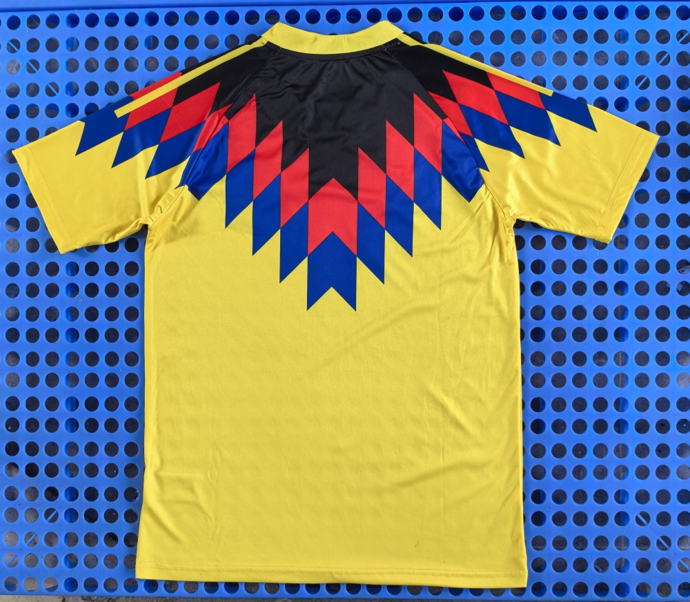 (S-3XL) 1:1 Copy Top Quality 2025/2026 American pre-match training jersey in yellow