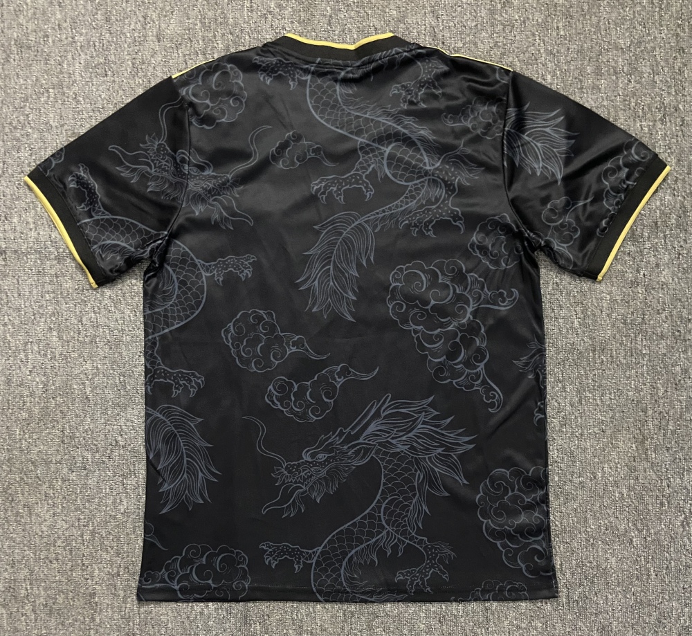 (S-3XL) 1:1 Copy Top Quality 2025/2026 Real Madrid Dragon Golden Advertisement