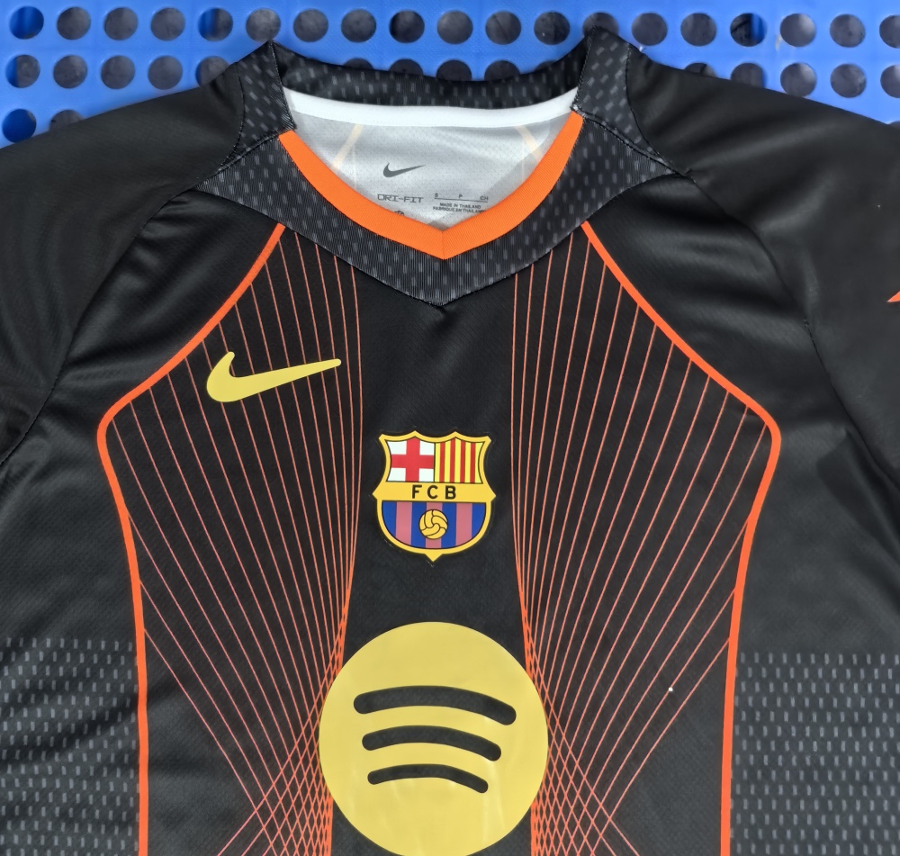 (S-3XL) 1:1 Copy Top Quality 2025/2026 Barcelona conceptual version (black and orange)