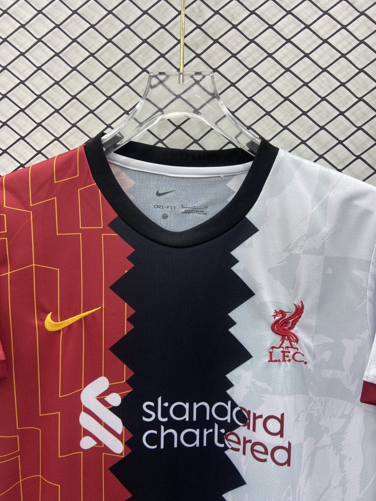 (S-3XL) 1:1 Copy Top Quality 2025/2026 Liverpool's three-colour training kit