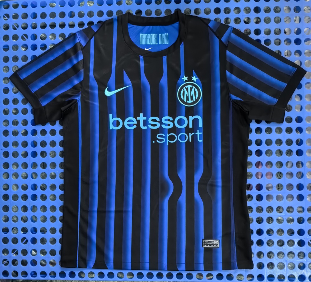 (S-3XL) 1:1 Copy Top Quality 2025/2026 Inter Milan home jersey with advertisement