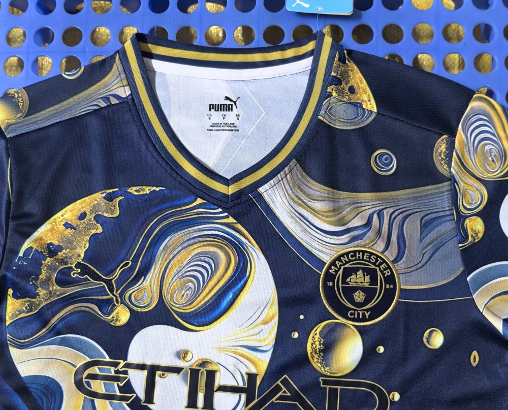 (S-3XL) 1:1 Copy Top Quality 2025/2026 Manchester City Universe Special Edition