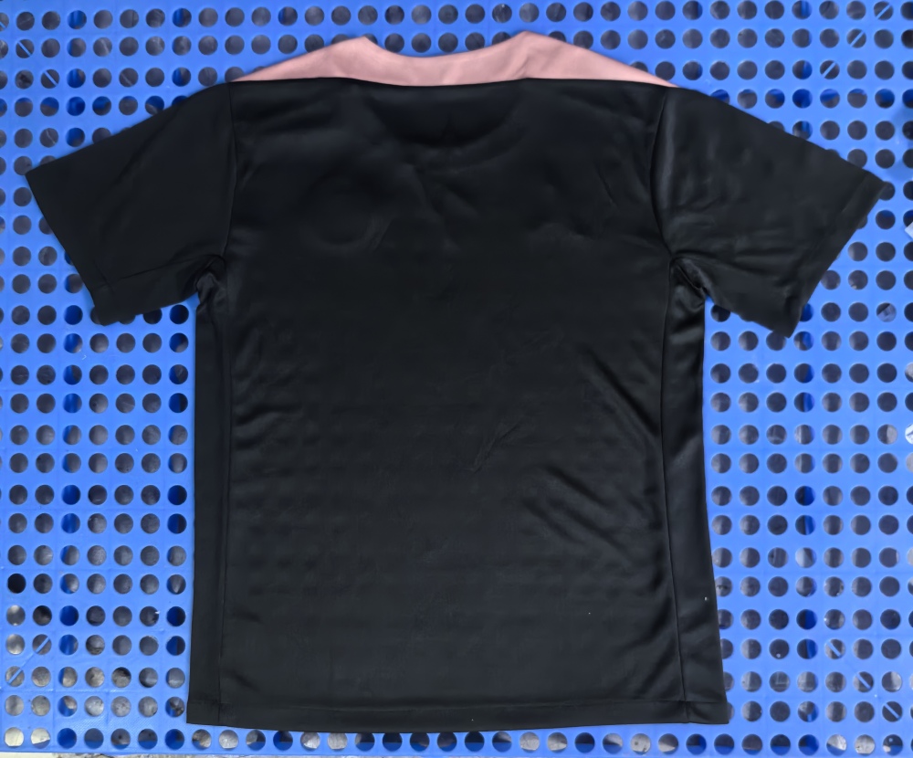 (S-3XL) 1:1 Copy Top Quality 2025/2026 Paris black and pink pre-match training kit