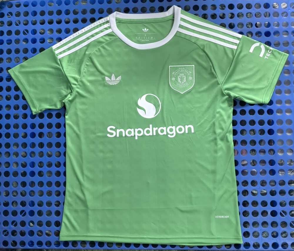 (S-3XL) 1:1 Copy Top Quality 2025/2026 Manchester United goalkeeper's green (kit/uniform)