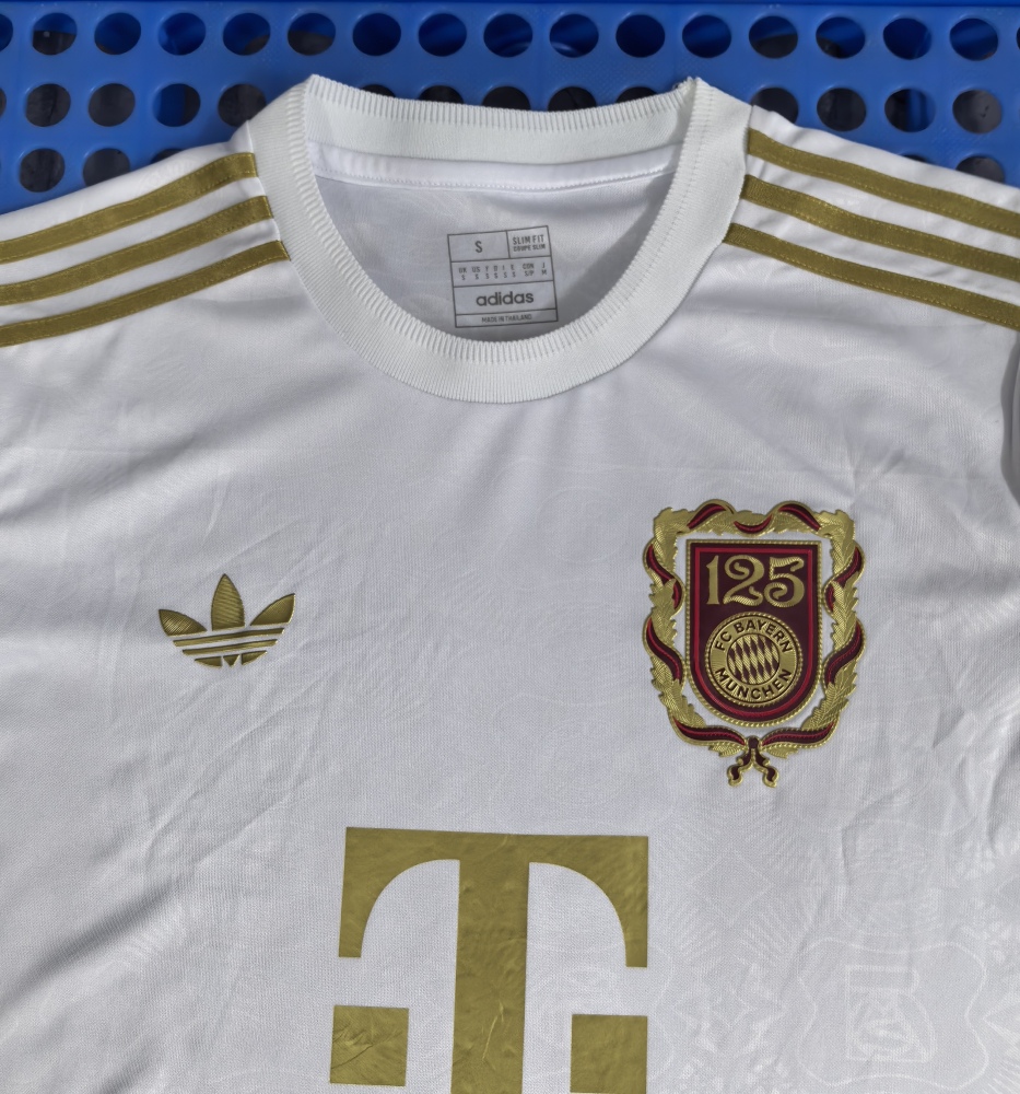 Bayern 125th Anniversary Edition White