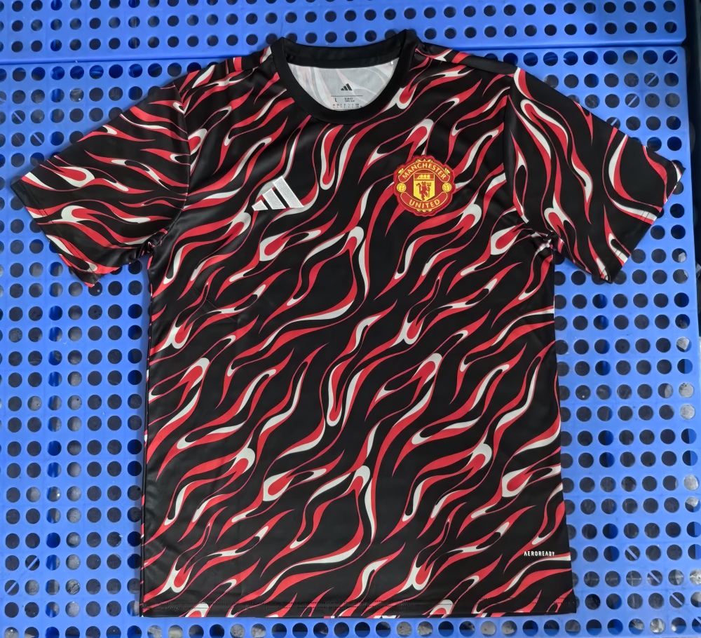(S-3XL) 1:1 Copy Top Quality 2025/2026 Manchester United red and black pre-match training kit