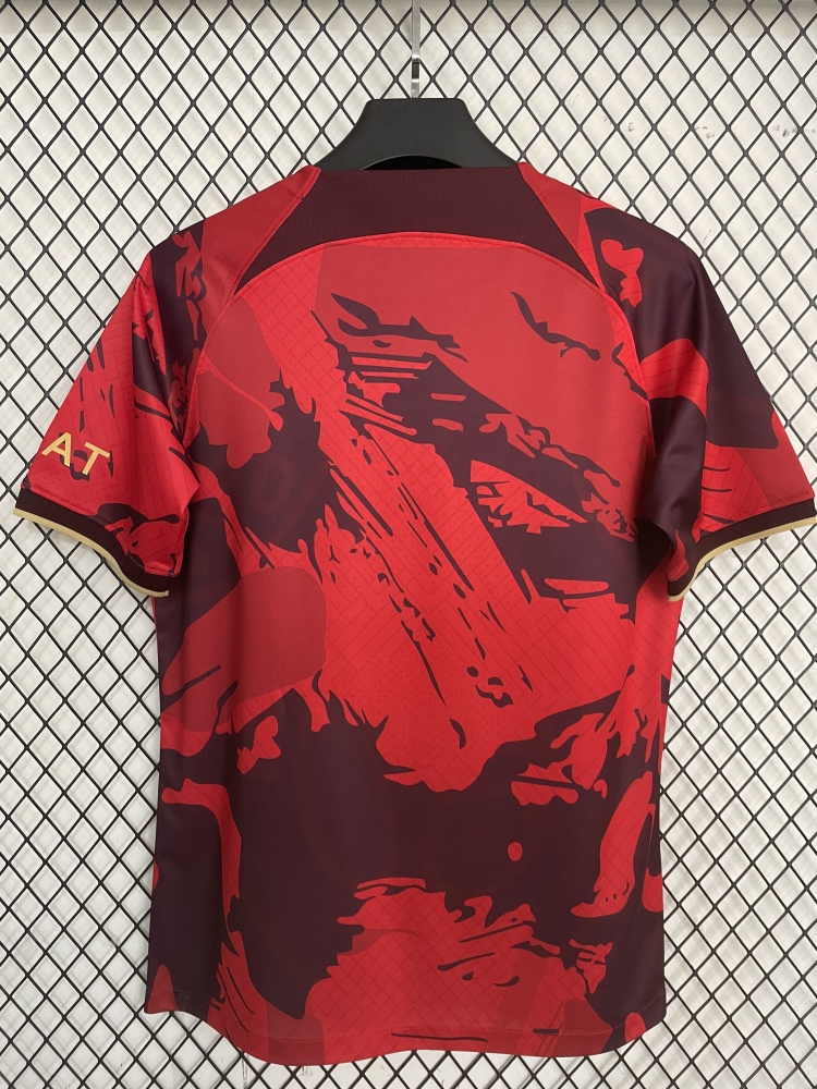 (S-3XL) 1:1 Copy Top Quality 2025/2026 Paris' red pre-match training kit