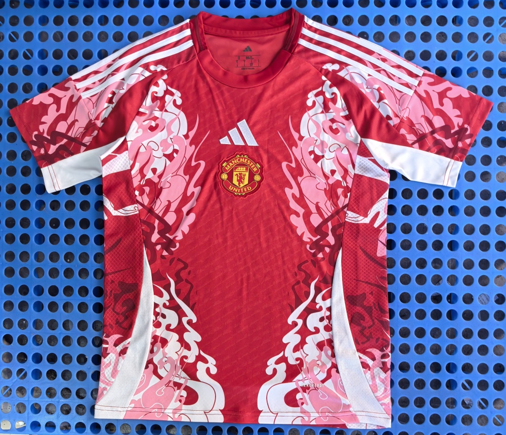 (S-3XL) 1:1 Copy Top Quality 2025/2026 Manchester United Pattern Concept Edition