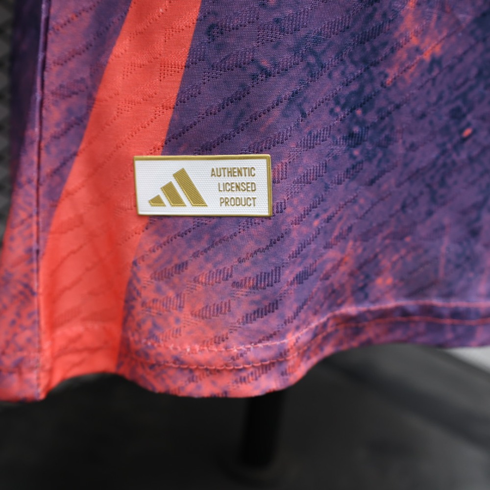 (S-3XL) 1:1 Copy Top Quality 2025/2026 Player: Real Madrid Special Edition