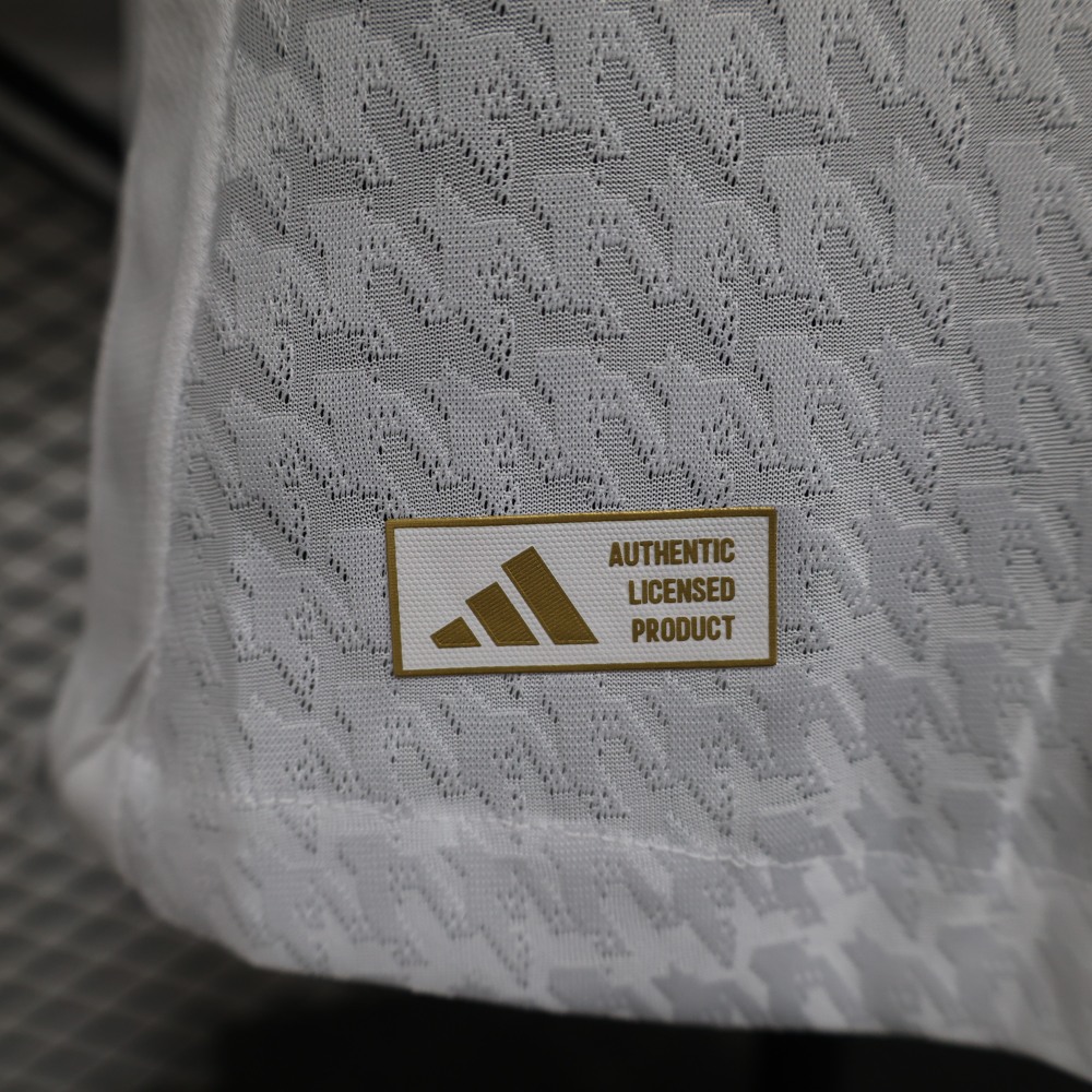 (S-3XL) 1:1 Copy Top Quality 2025/2026 Player: Real Madrid Home Long-sleeved Jersey