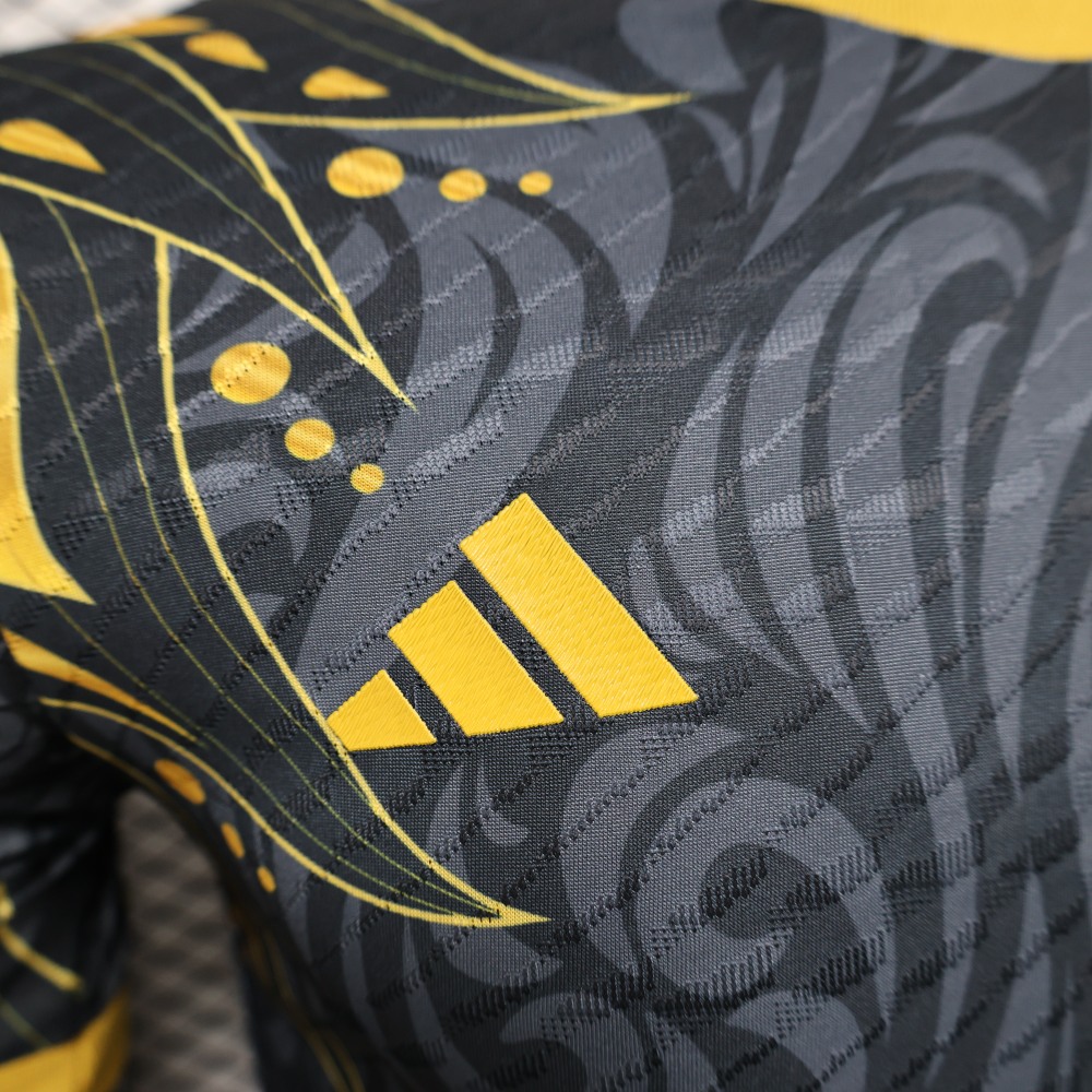 (S-3XL) 1:1 Copy Top Quality 2025/2026 Player: Real Madrid Special Edition