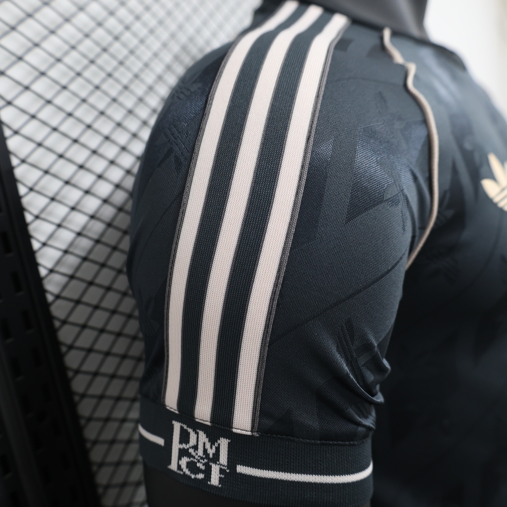 (S-3XL) 1:1 Copy Top Quality 2025/2026  Player: Real Madrid Vintage Style