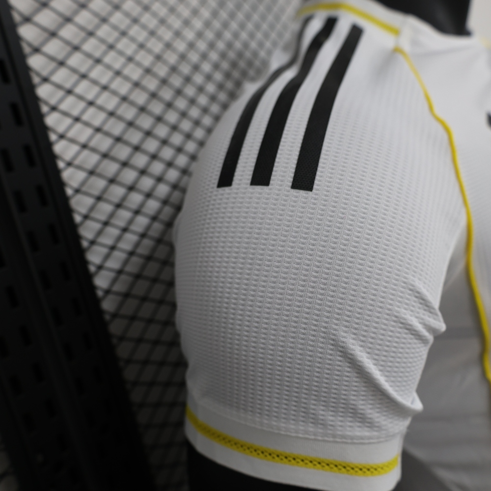 (S-3XL) 1:1 Copy Top Quality 2025/2026 Player: New Real Madrid White