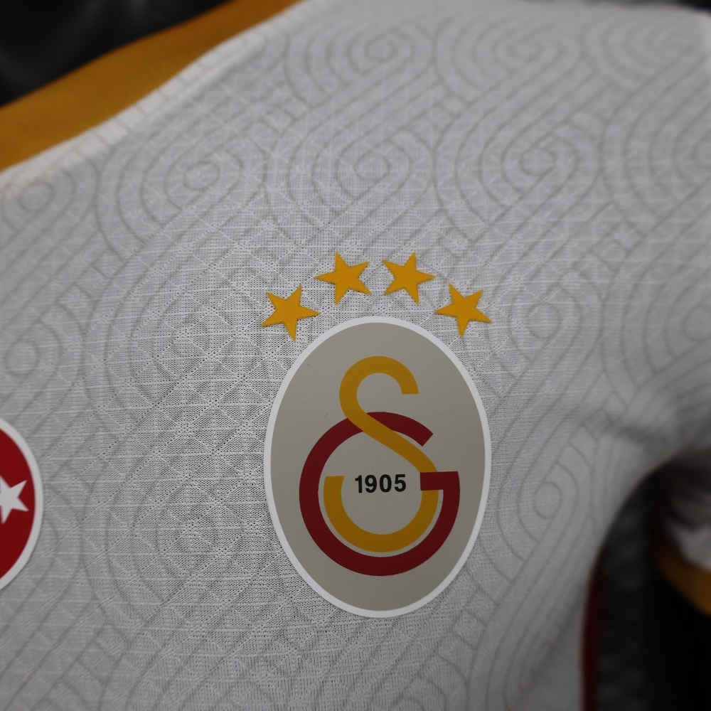 (S-3XL) 1:1 Copy Top Quality 2025/2026 Player: Galatasaray Away