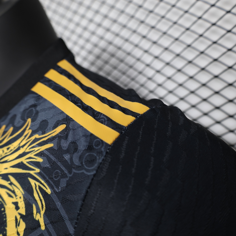 (S-3XL) 1:1 Copy Top Quality 2025/2026 Player: Real Madrid Special Edition
