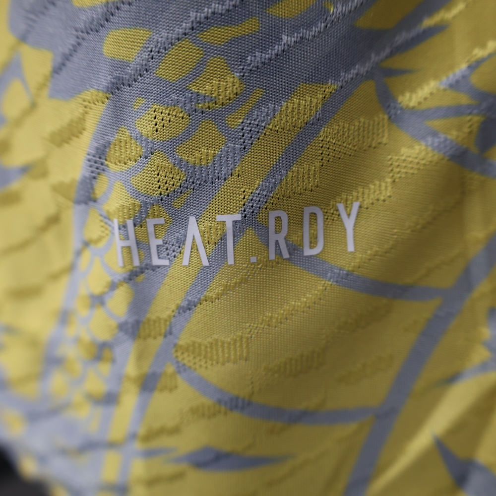 (S-3XL) 1:1 Copy Top Quality 2025/2026 Player: Real Madrid Special Edition