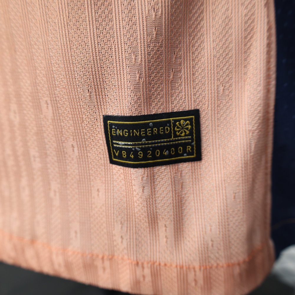 (S-3XL) 1:1 Copy Top Quality 2025/2026 Player: Barcelona Pink