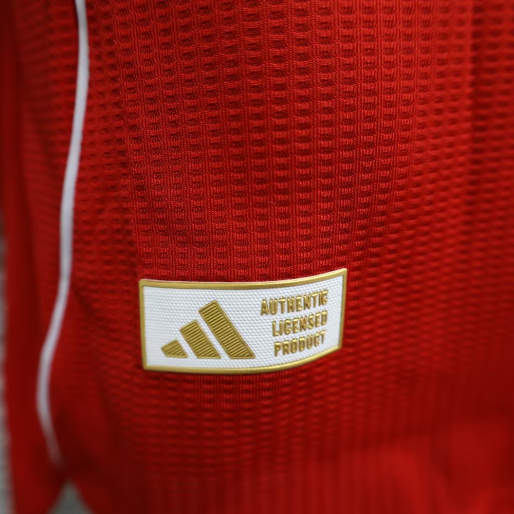 (S-3XL) 1:1 Copy Top Quality 2025/2026 Player: New Liverpool Red